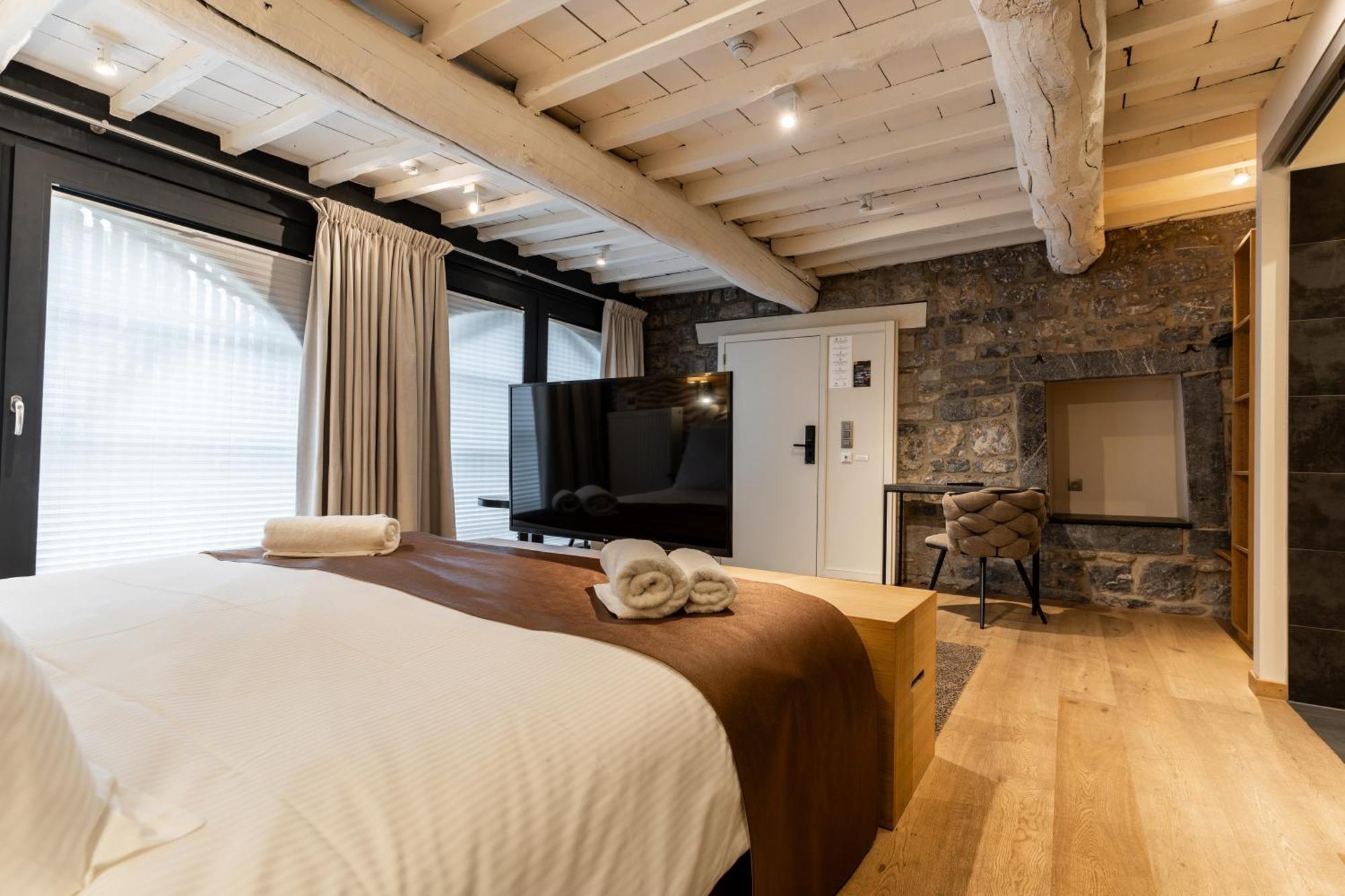 Hotel Le Manoir Marche-en-Famenne Εξωτερικό φωτογραφία